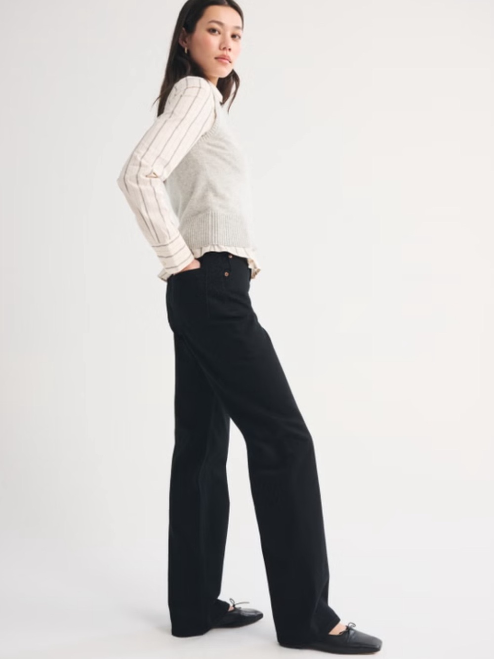 NWT A&F 90’s Relaxed High Rise Jeans